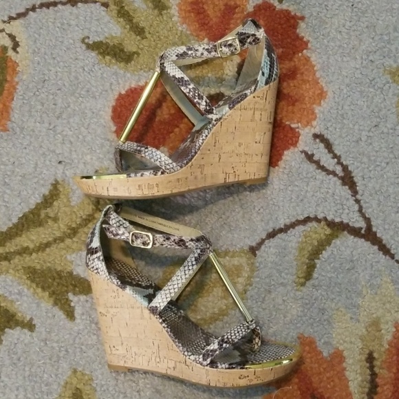 Mossimo animal print cork wedges with gold accents - Picture 6 of 6